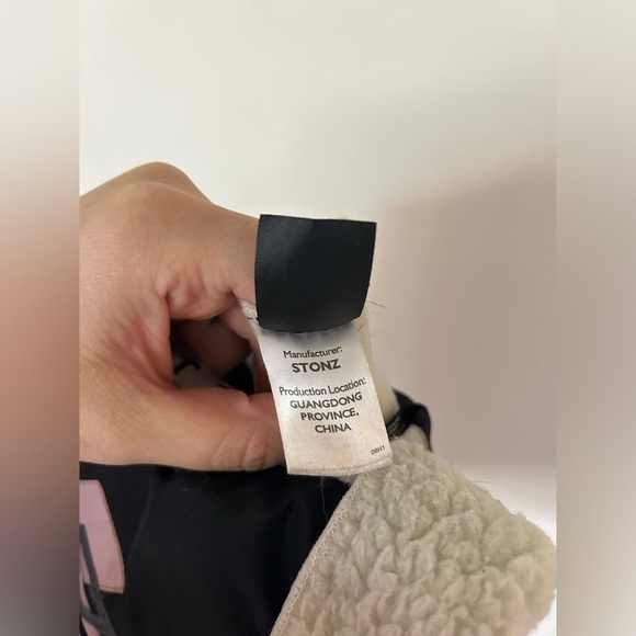 Black Stonz Size Large With Pink Diamonds - Picture 3 of 11